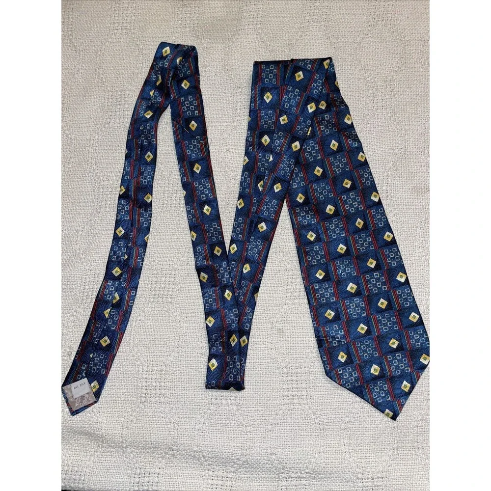 Burma & Bibas Men’s Dress Tie Size 56” 4” Blue Geometric Business Formal